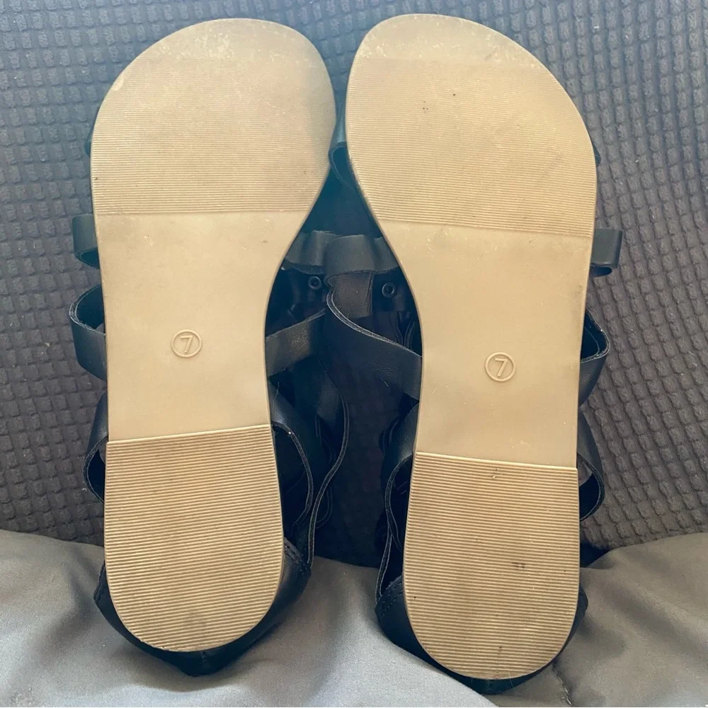 Bongo Gladiator Sandals - Picture 8 of 8